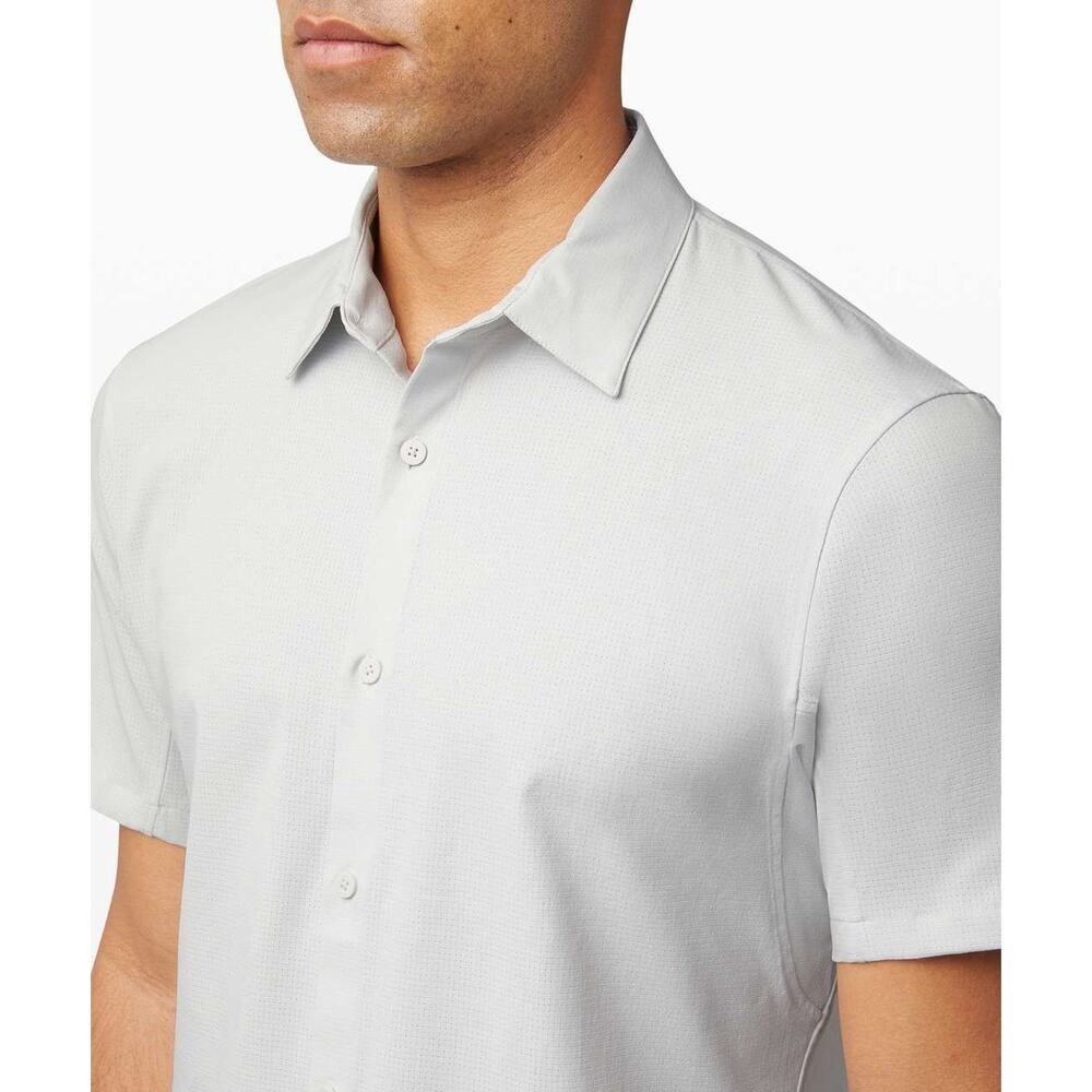 Lululemon Airing Easy Short Sleeve Shirt Vapor Light Blue Men's Medium - Picture 3 of 11